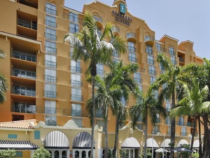 Embassy Suites by Hilton Miami International Airport фото 52