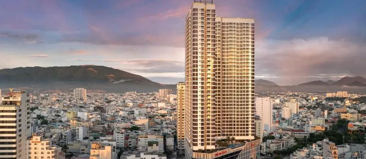 Фото отеля Vinpearl Empire Nha Trang