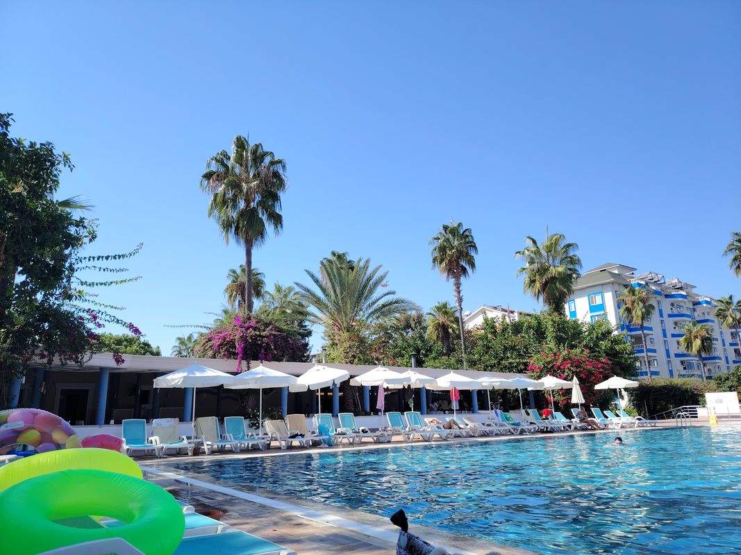 The Garden Beach Hotel фото 45