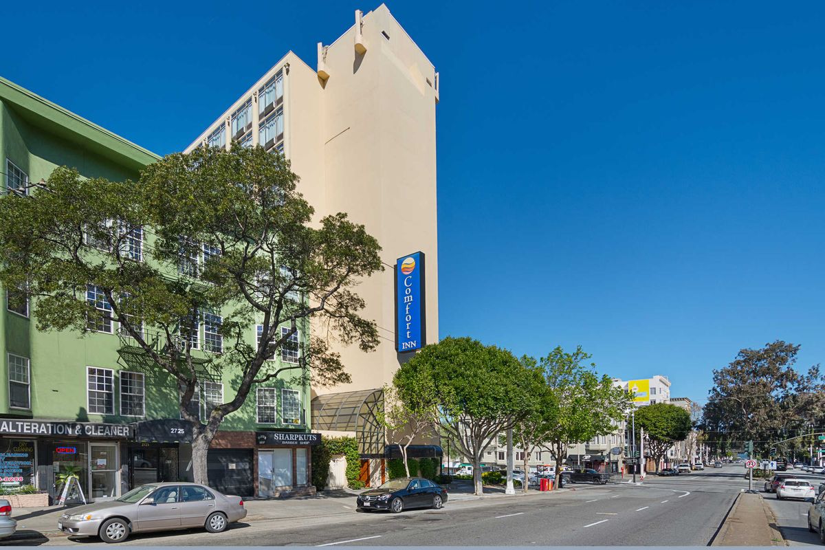 Comfort Inn By the Bay фото 37
