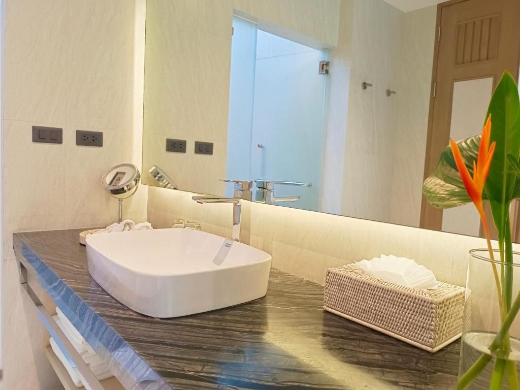 Sareeraya Villas & Suites Hotel фото 37