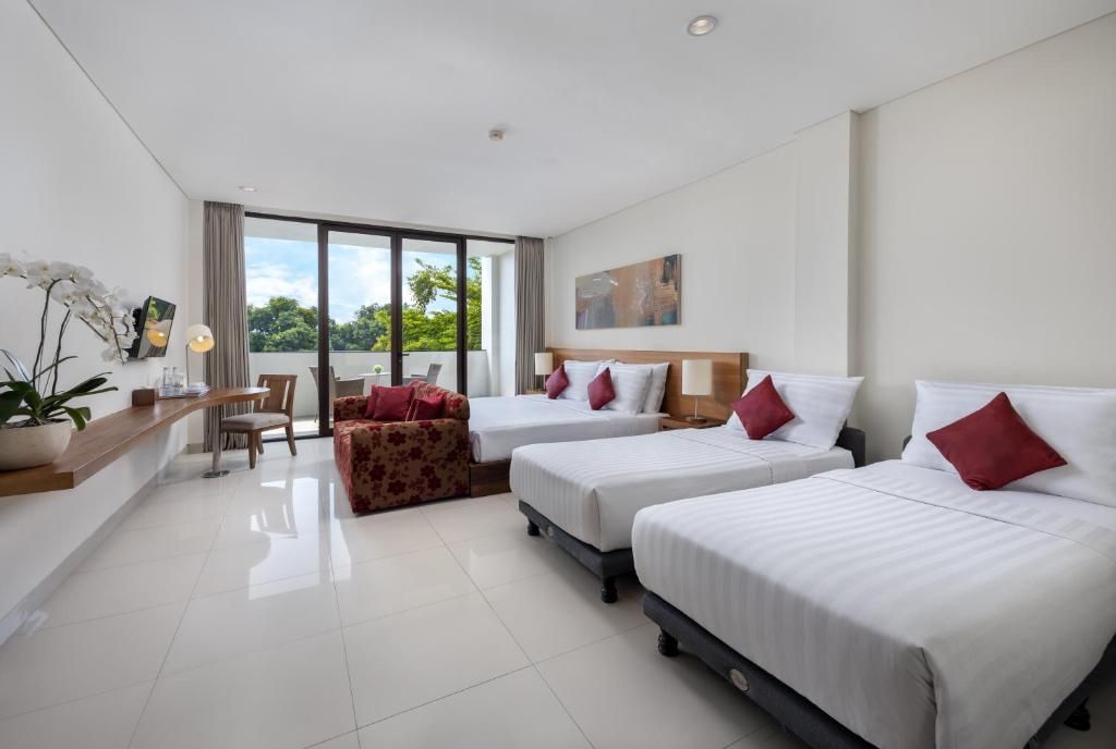 Taksu Sanur Hotel фото 4