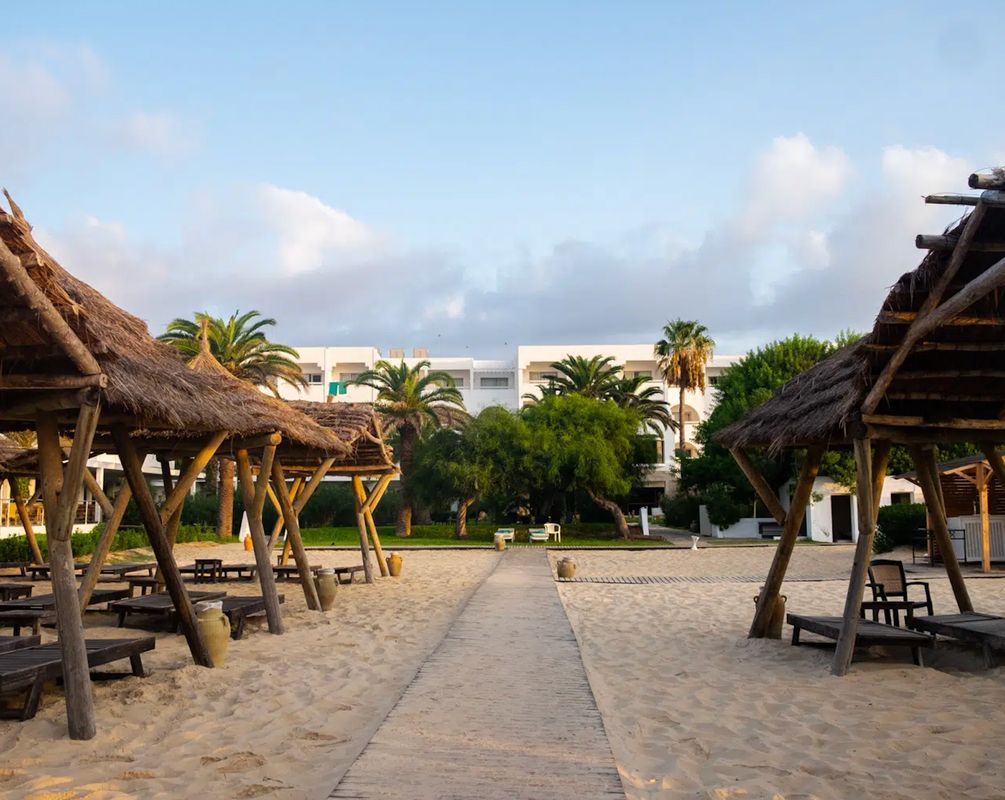 The Orangers Beach Resort and Bungalows фото 8