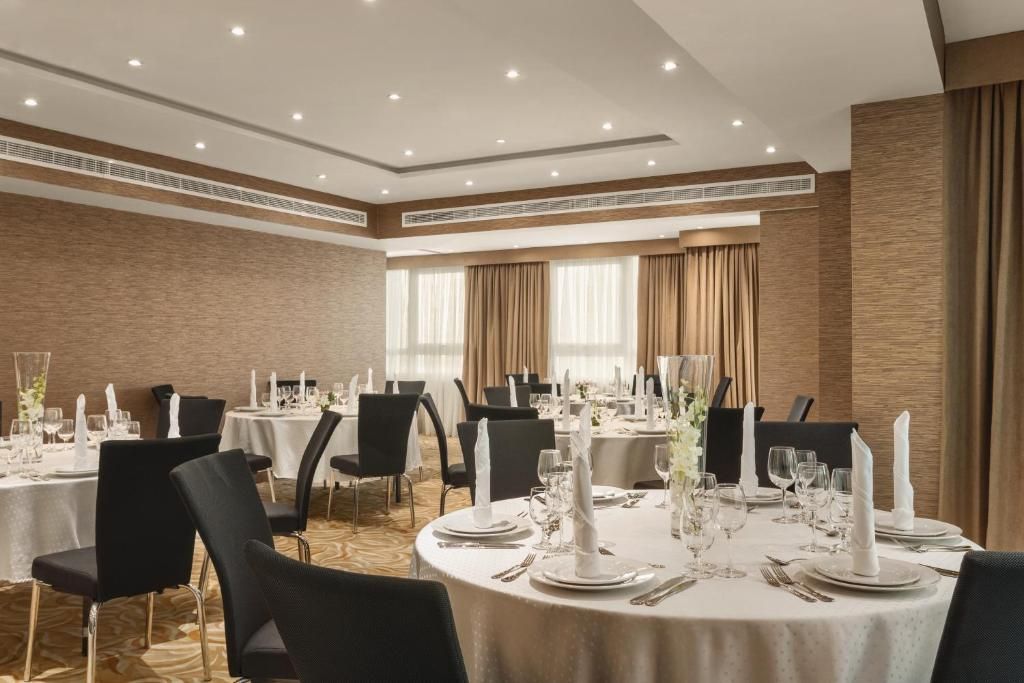 Hawthorn Suites by Wyndham Abu Dhabi City Center фото 44