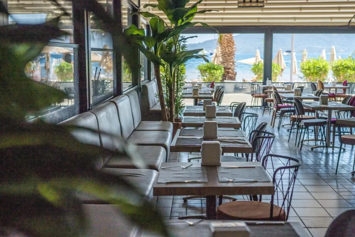 Point Beach Hotel фото 6