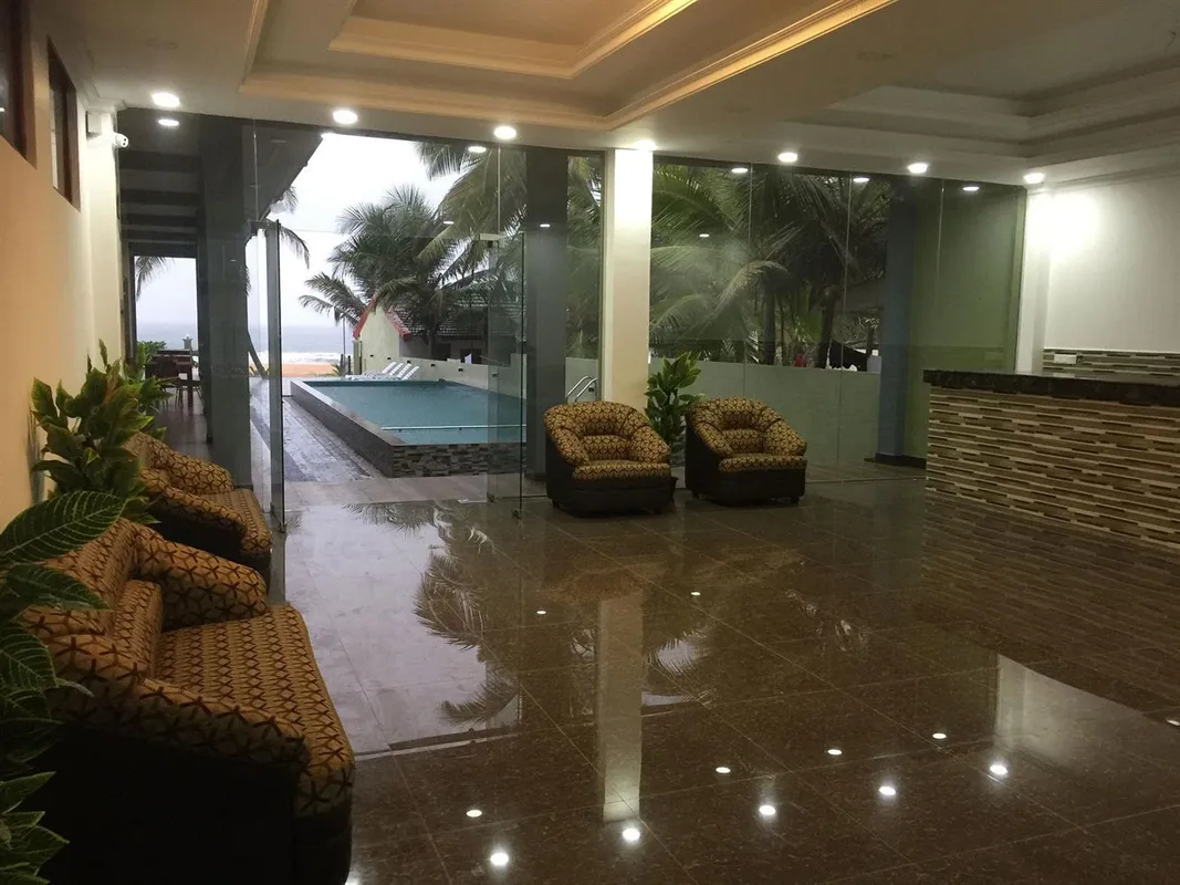 Serenade Beach Hotel фото 19