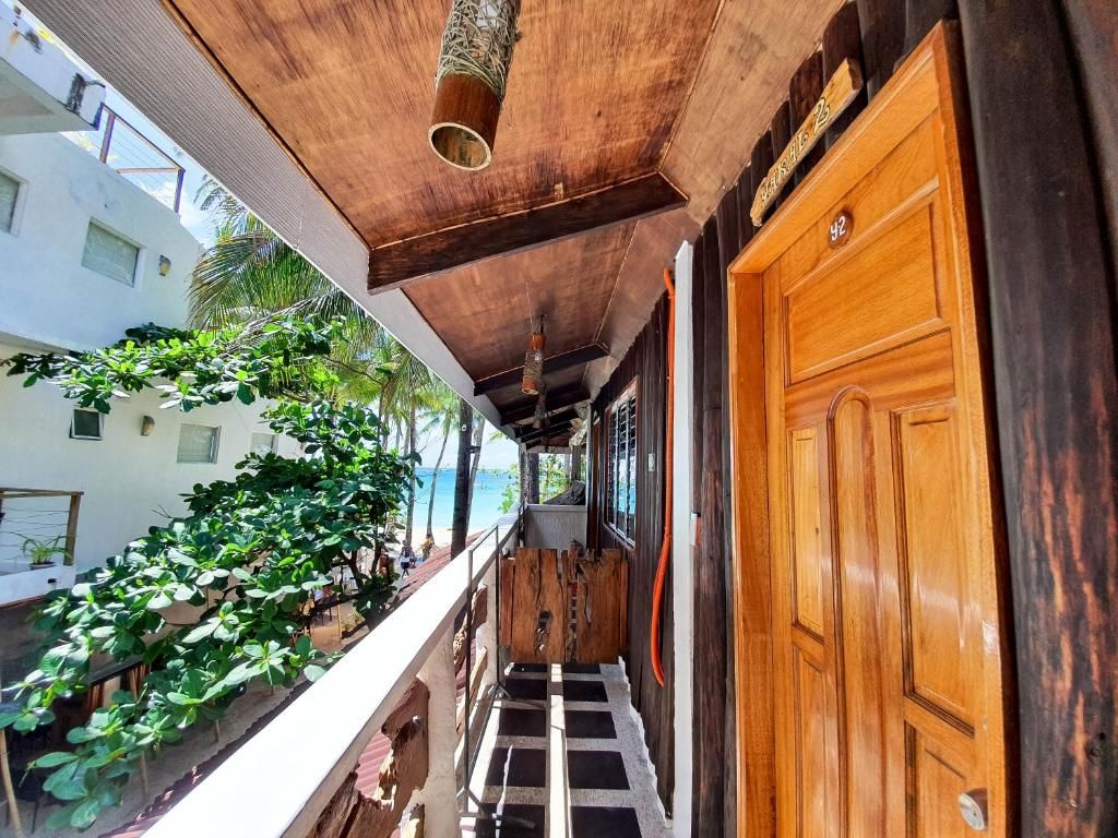 Гостиница «Cocoloco Boracay Beach Resort» фото 28