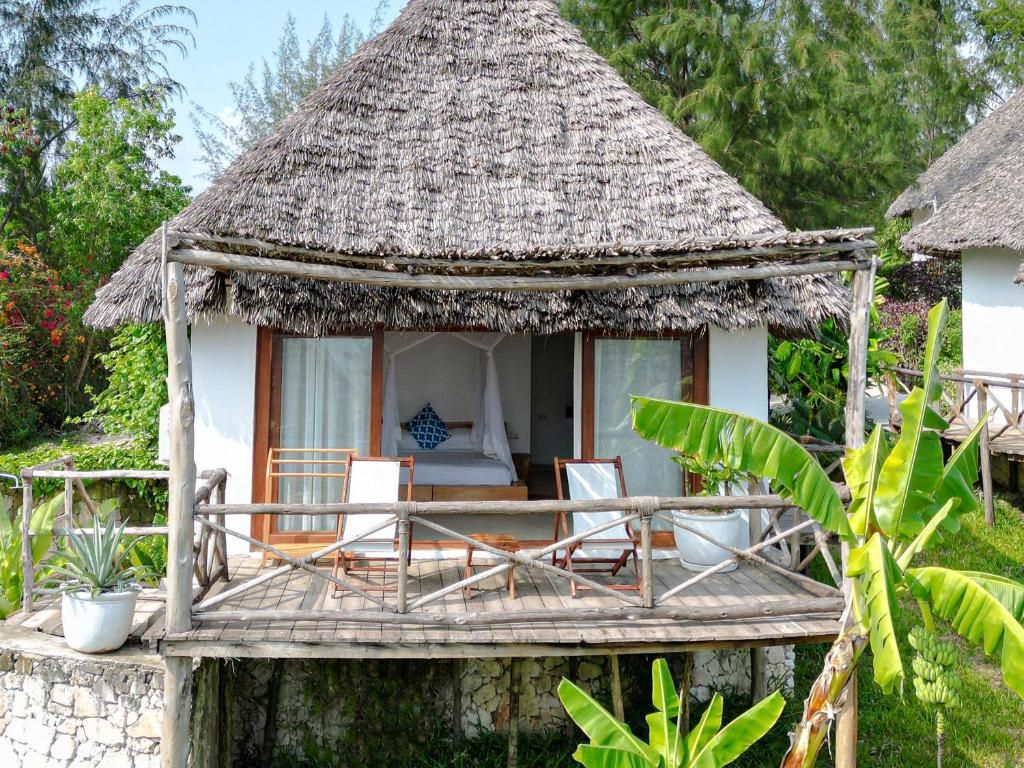 Zanbluu Beach Hotel фото 40