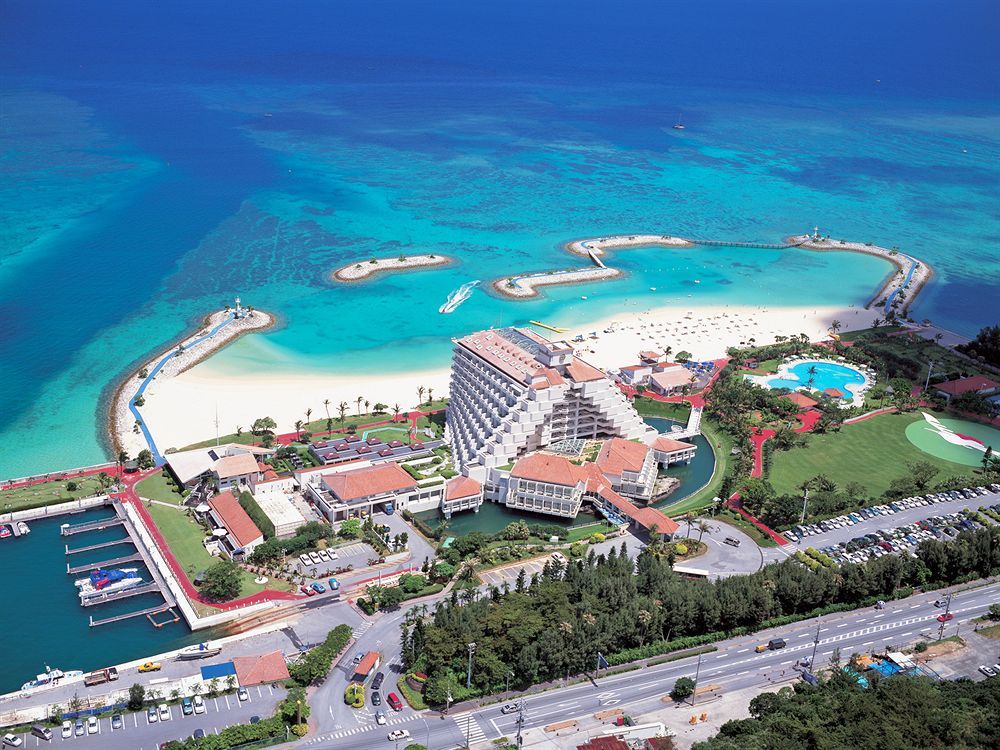 Sheraton Okinawa Sunmarina Resort фото 54