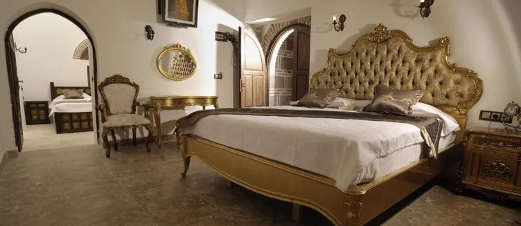 Фото отеля Cesme Kanuni Kervansaray Historical Hotel