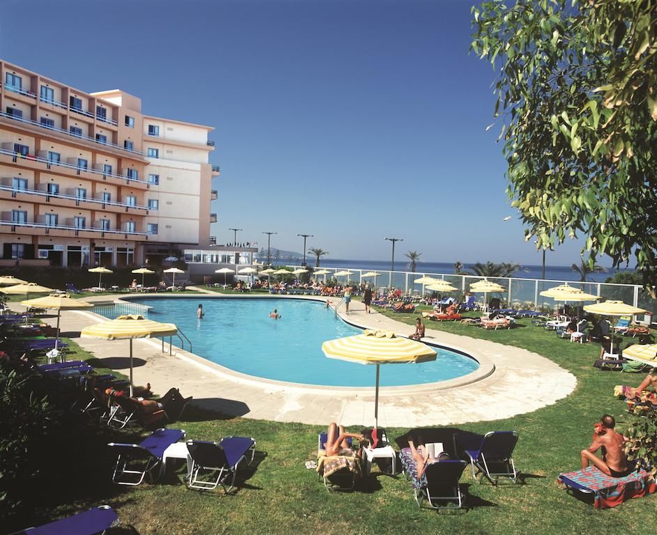 Belvedere Beach Hotel фото 13