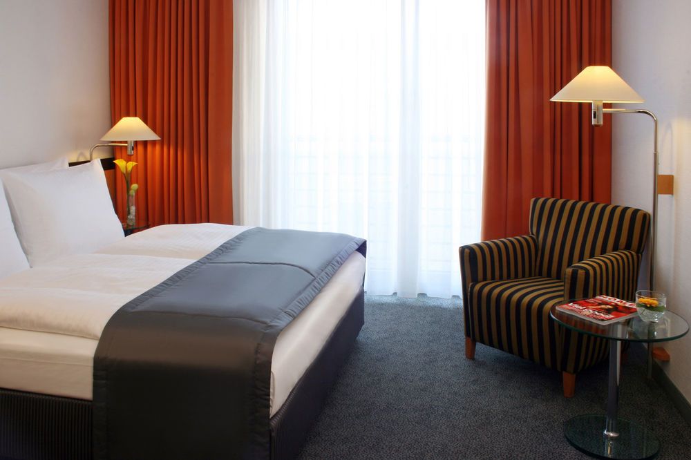 Holiday Inn Berlin City Center East-Prenzlauer Allee фото 26