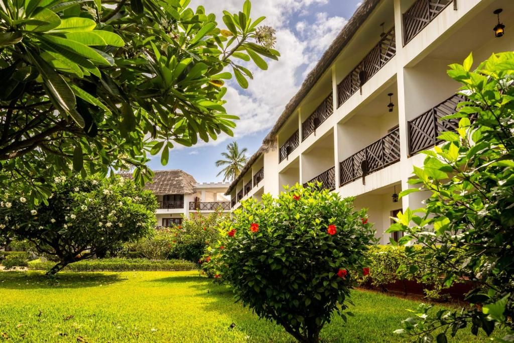 Nungwi Beach Resort by Turaco фото 153