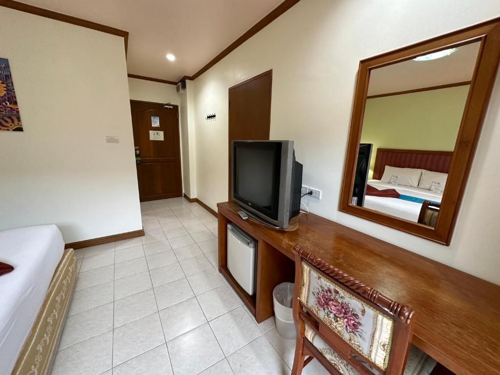 Thipurai Beach Hotel фото 30