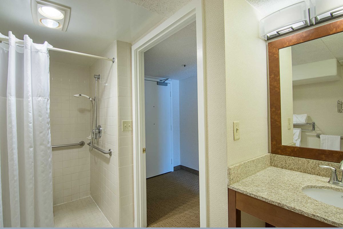 Comfort Inn By the Bay фото 47