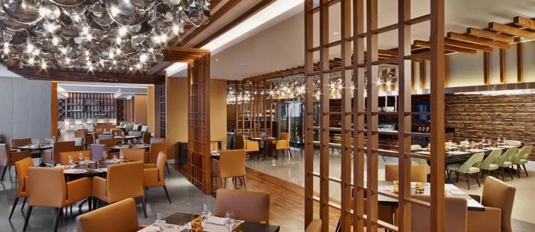 Фото отеля V Hotel Dubai, Curio Collection by Hilton