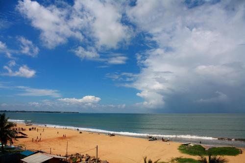 Rainbow Beach Negombo фото 7