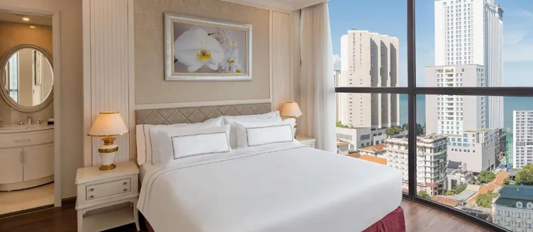 Фото отеля Vinpearl Empire Nha Trang