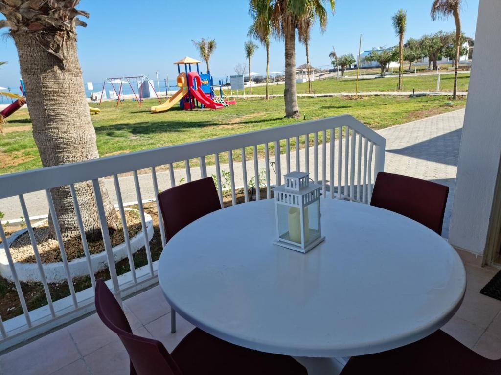 Holiday Beach Resort фото 27