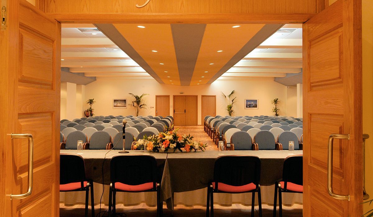Constantinou Bros Athena Royal Beach Hotel фото 34