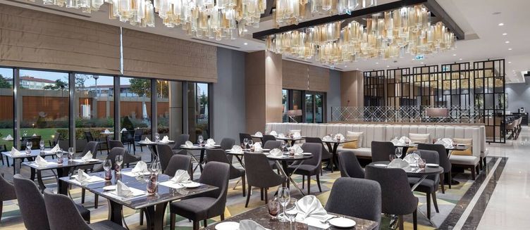 Фото отеля Hilton Istanbul Bakirkoy