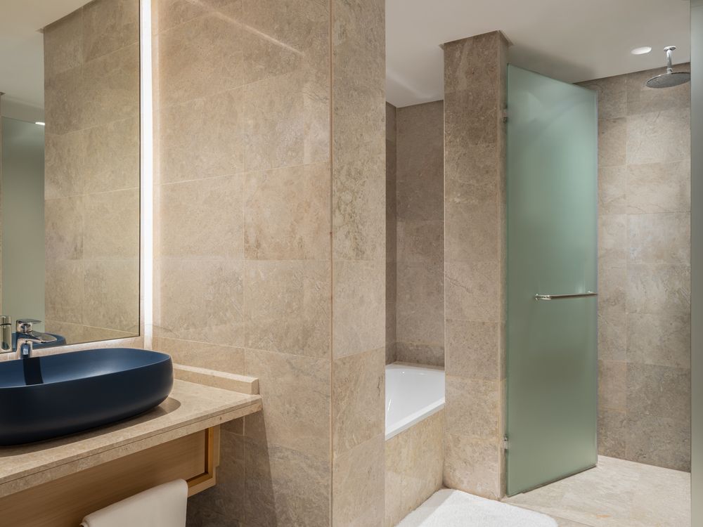 Maani Muscat Hotel & Suites фото 43