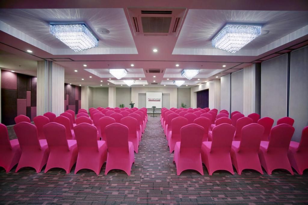 Favehotel Langko Mataram фото 19
