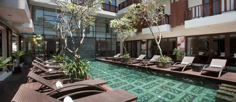 Фото отеля d'primahotel Seminyak