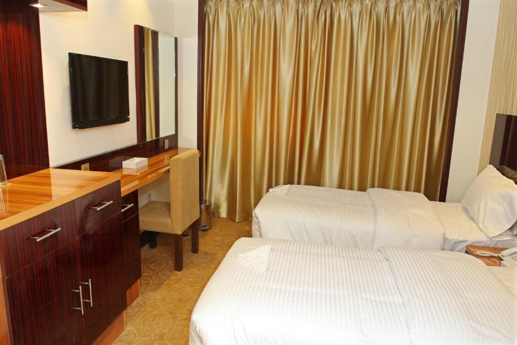 Fal Hotel L.L.C фото 2