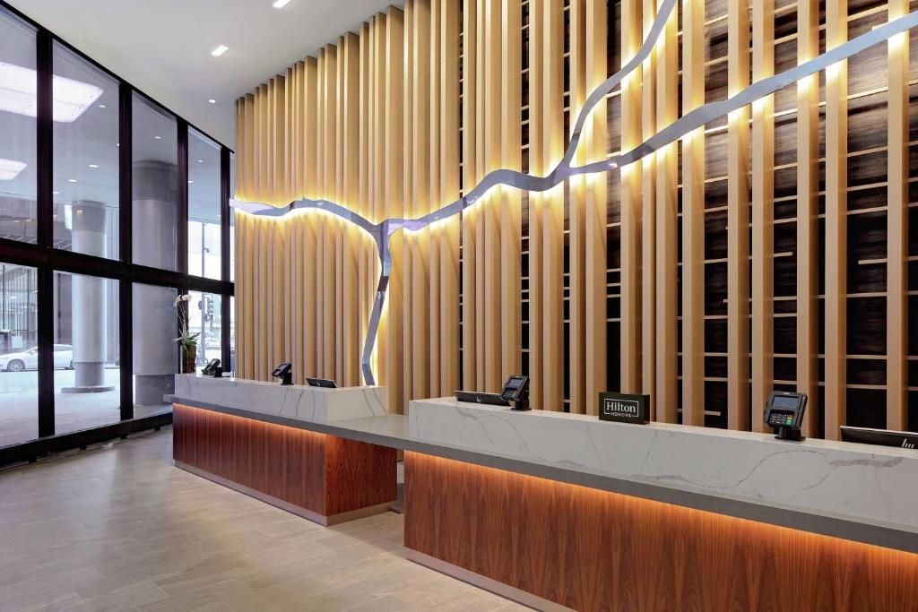DoubleTree by Hilton Hotel Chicaco - Magnificent Mile фото 35