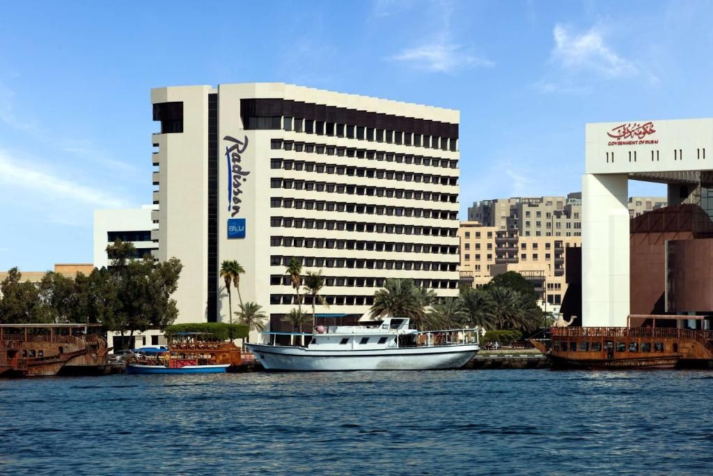Radisson Blu Hotel, Dubai Deira Creek фото 21