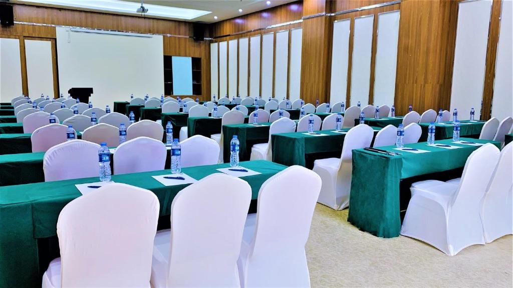 Holiday Inn Express Haikou West Coast фото 18