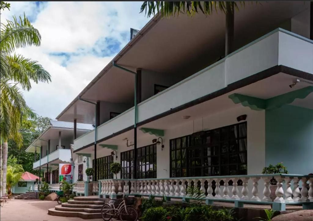 La Digue Self Catering фото 48