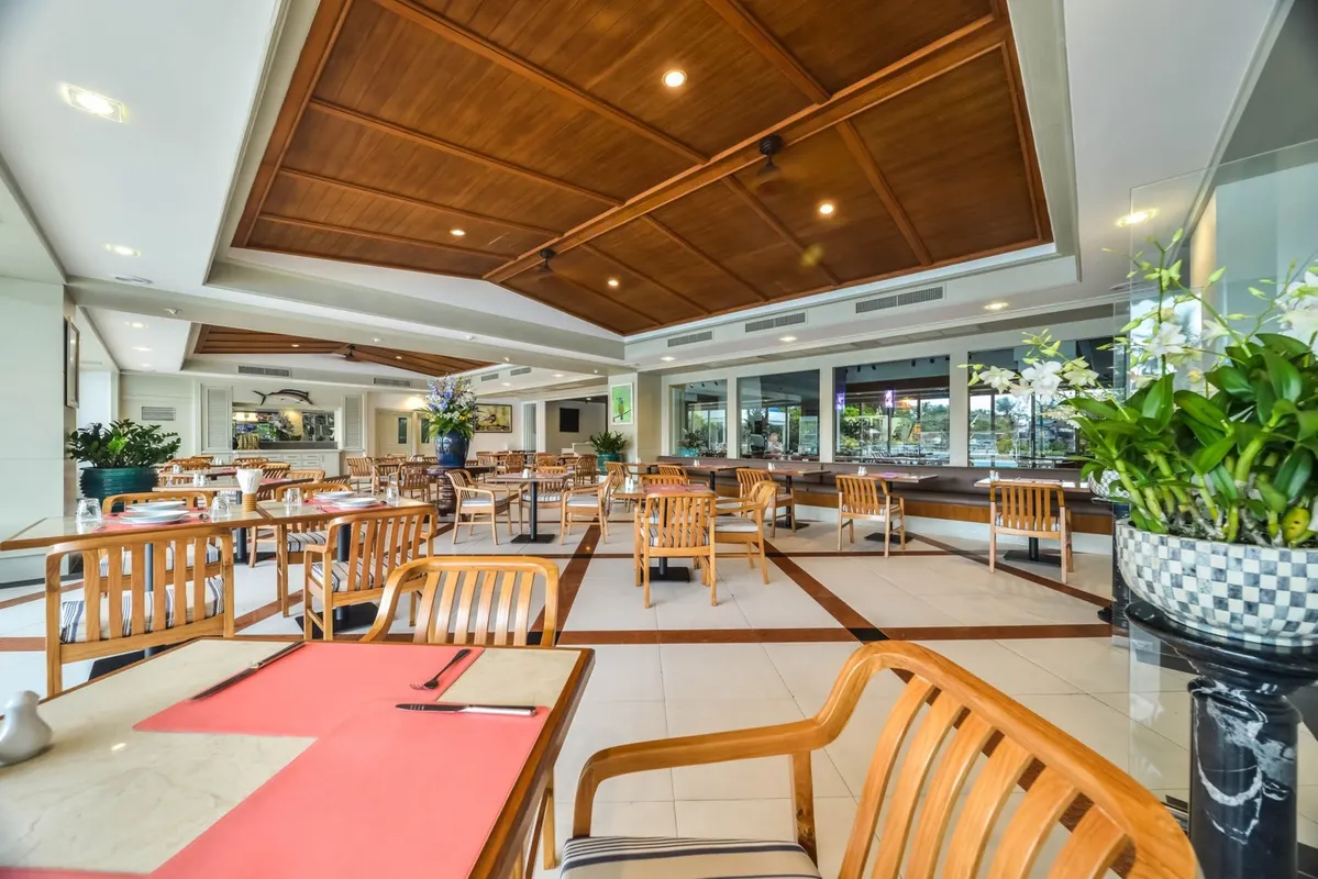 Andaman Beach Suites Hotel фото 11
