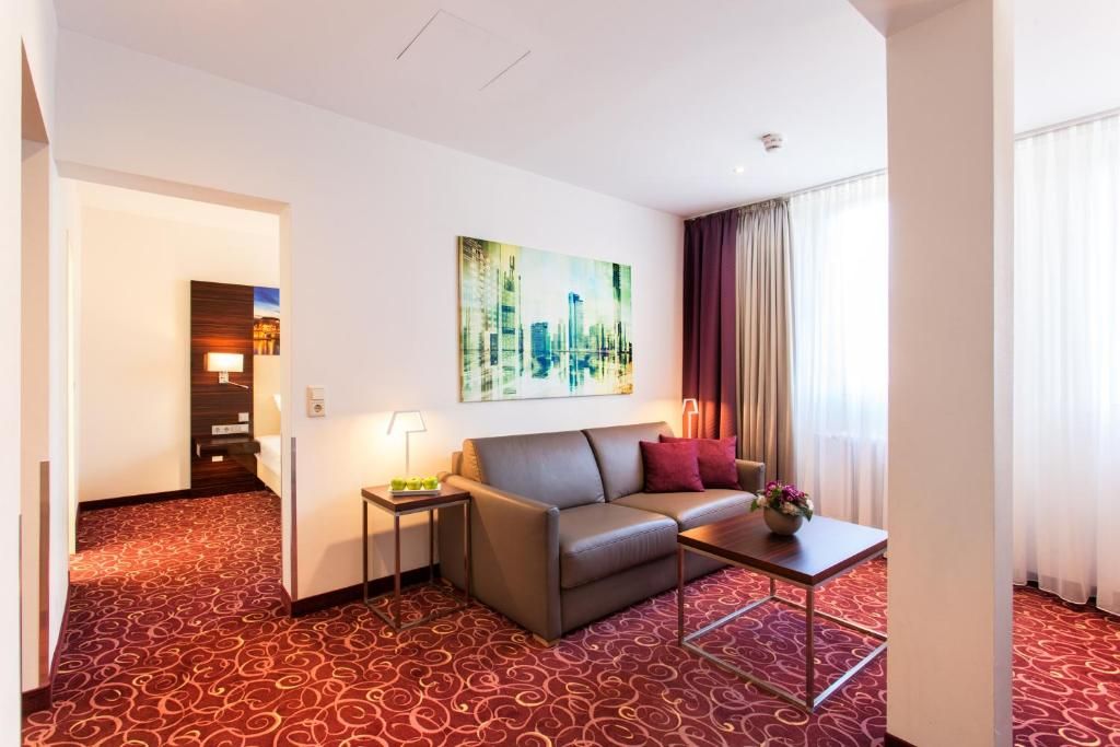 Favored Hotel Domicil фото 30