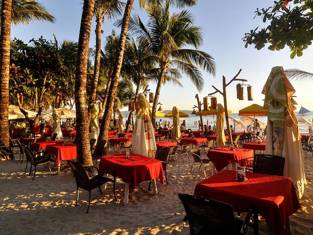 Red Coconut Beach Hotel фото 12