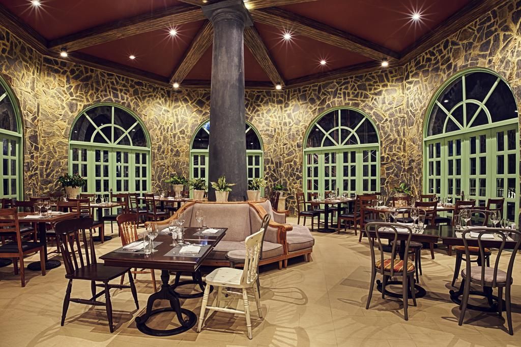 Mercure Danang French Village Mount Bana фото 7