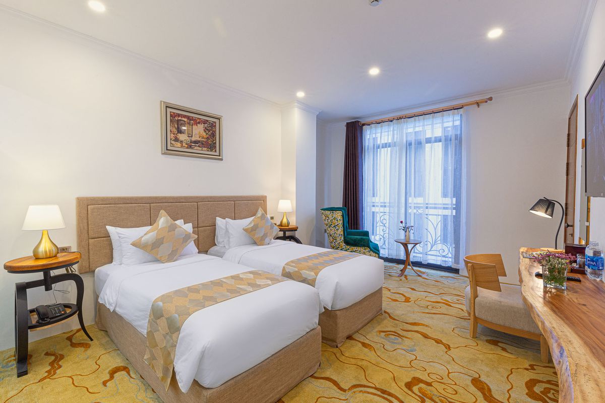 Nesta Hotel Saigon Central фото 1