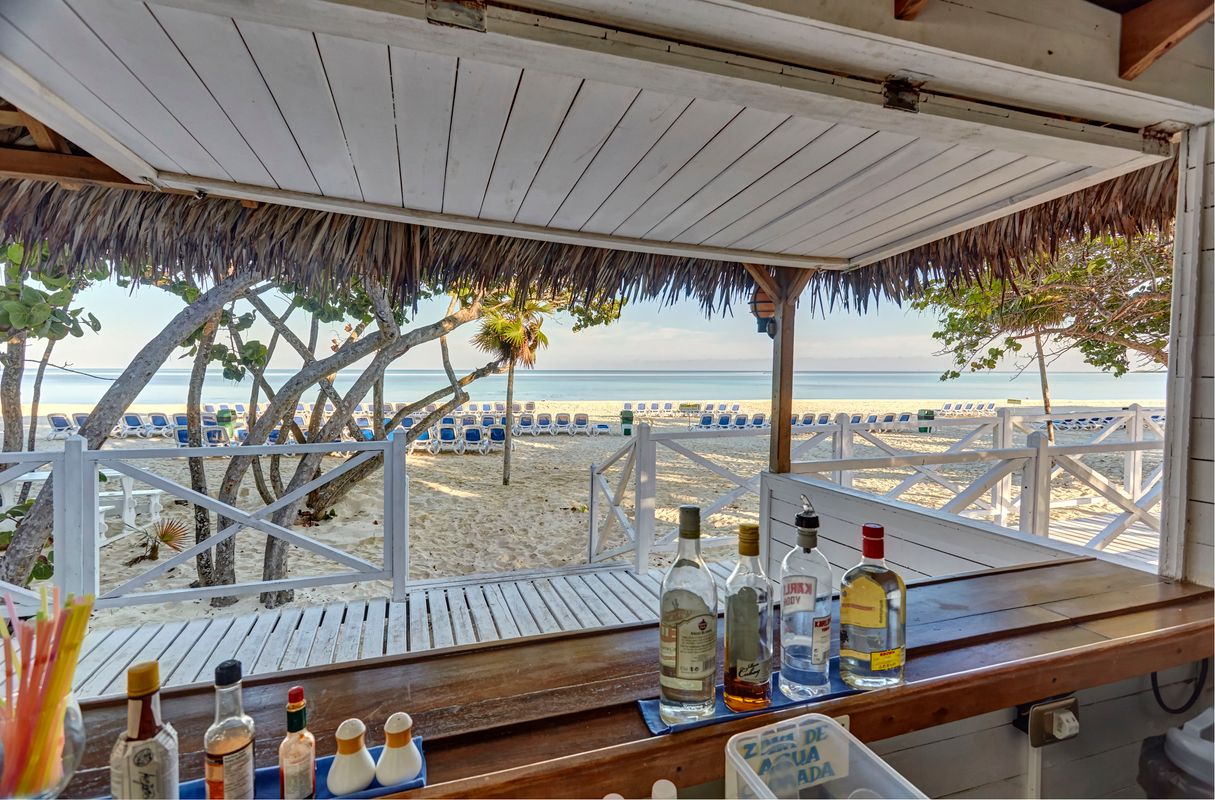 Memories Flamenco Beach Resort фото 20