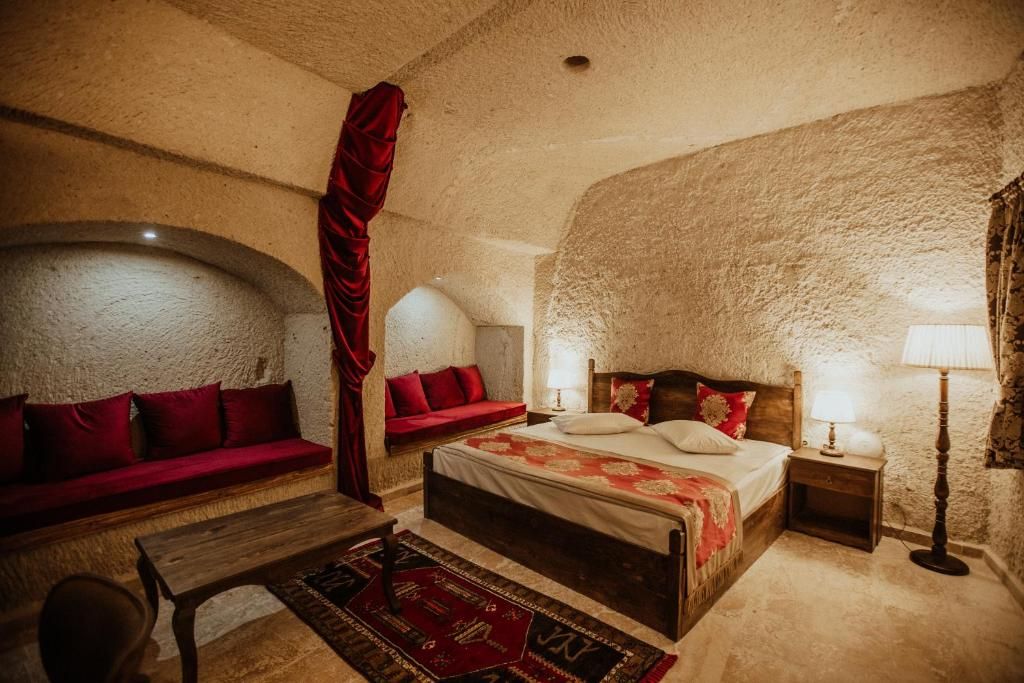 Alia Cave фото 36
