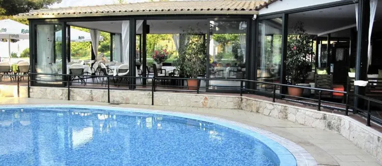 Фото отеля Lesse Hotel
