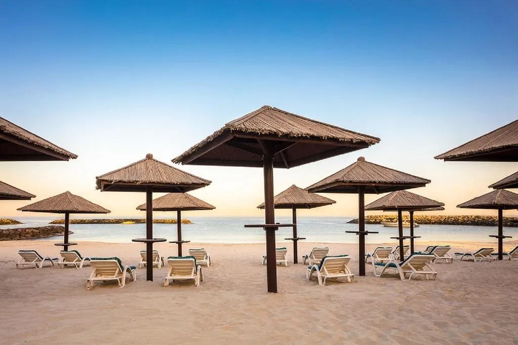 Coral Beach Resort Sharjah фото 9