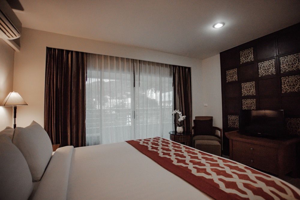 The Royal Paradise Hotel & Spa фото 89