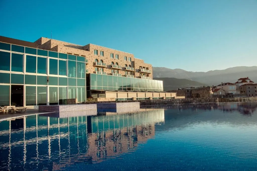 Avala Resort & Villas фото 1