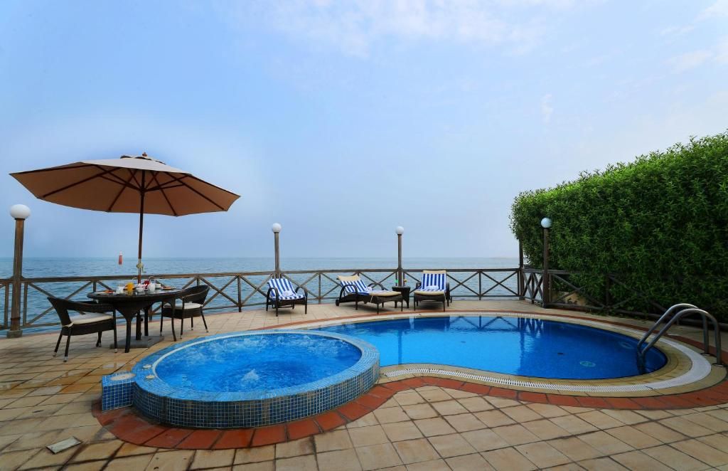 Al Bander Hotel & Resort фото 39