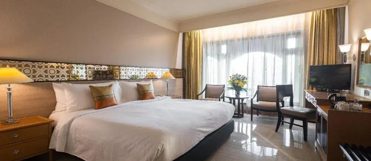 Фото отеля Indra Regent Hotel