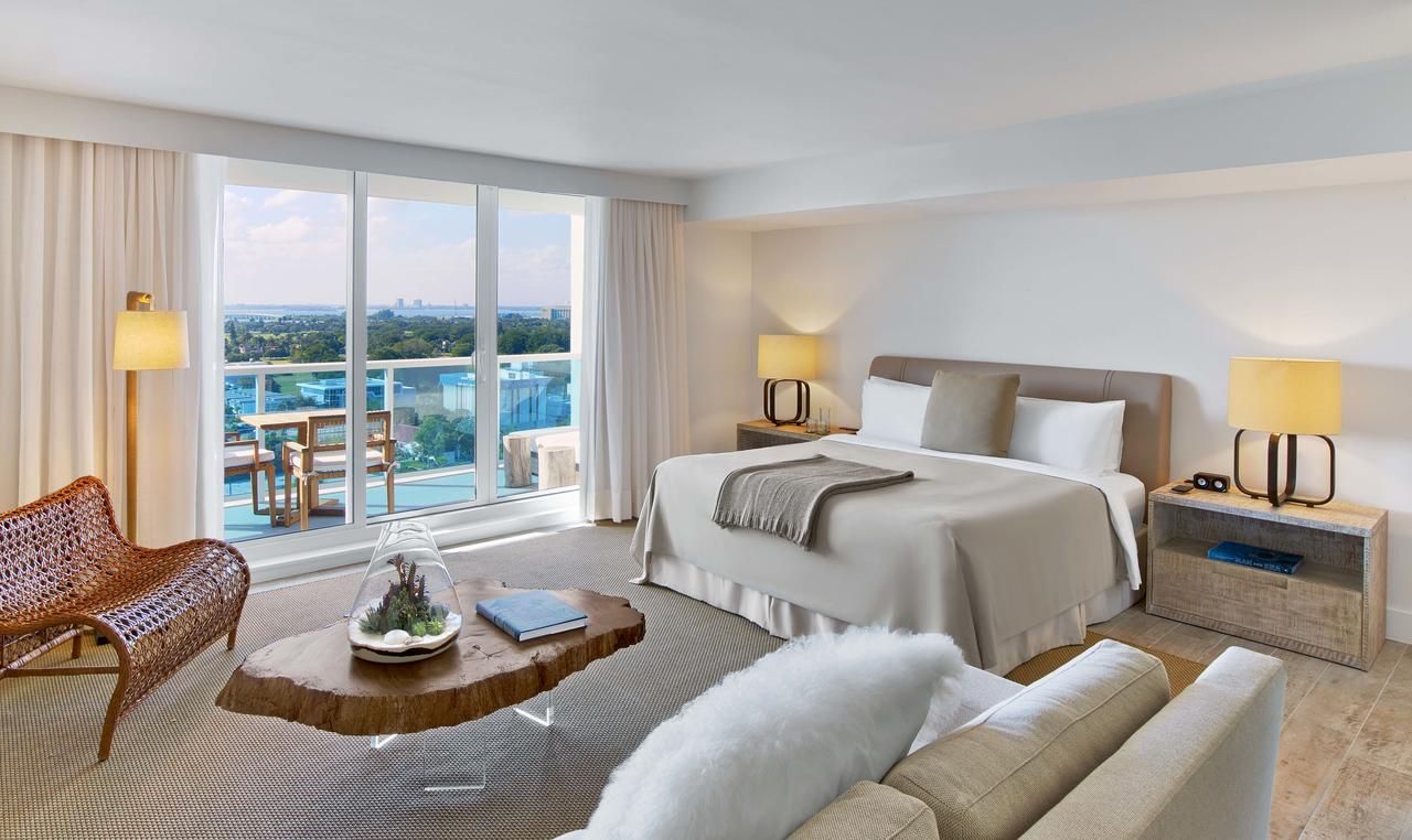 The Hall South Beach фото 9
