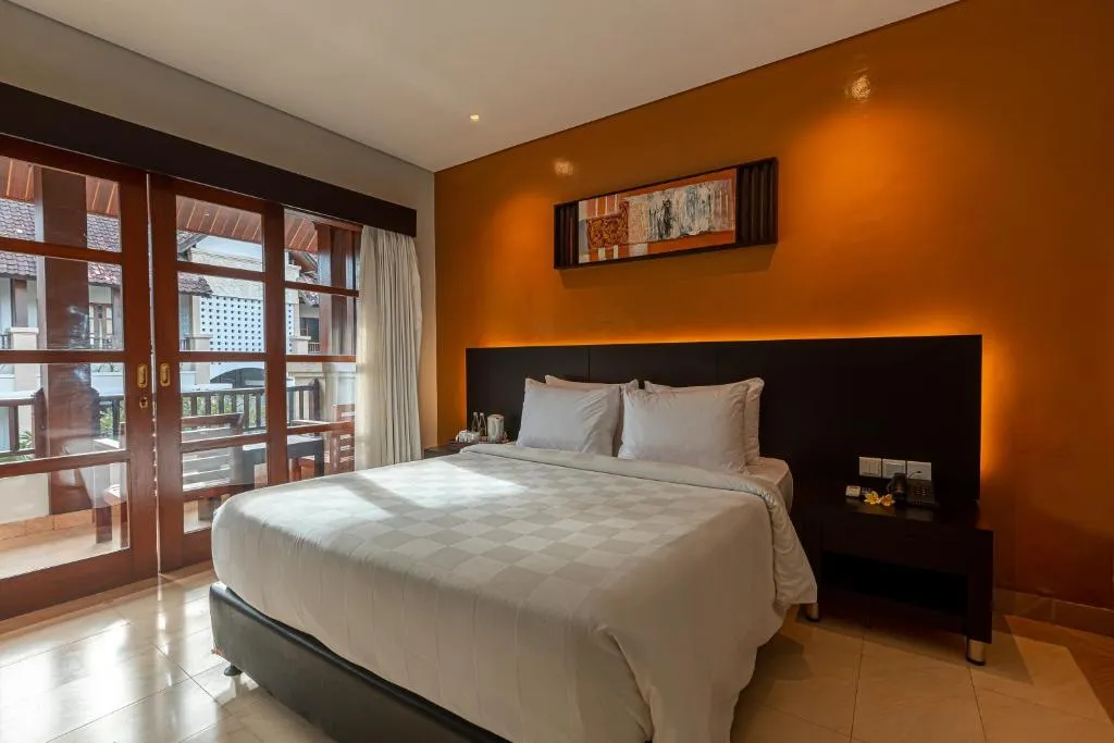 Fourteen Roses Beach Hotel фото 2