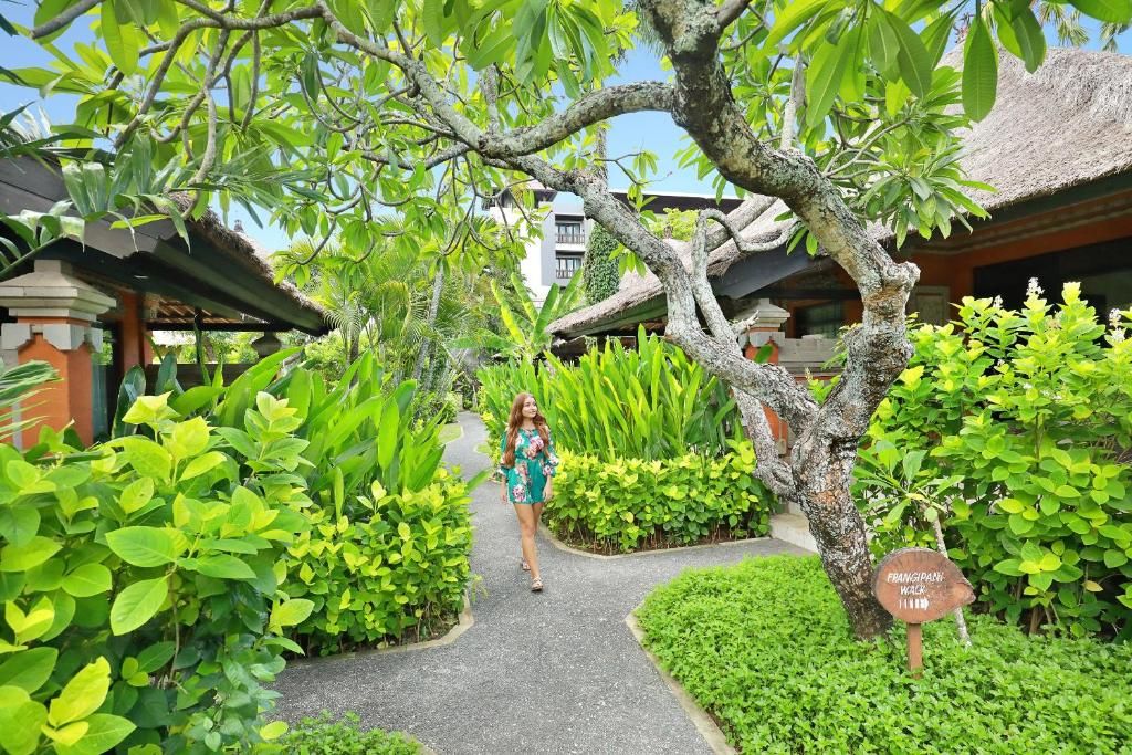 Legian Beach Hotel фото 41