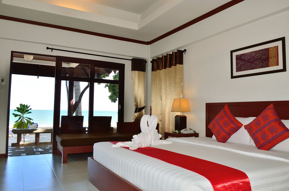 First Bungalow Beach Resort фото 48